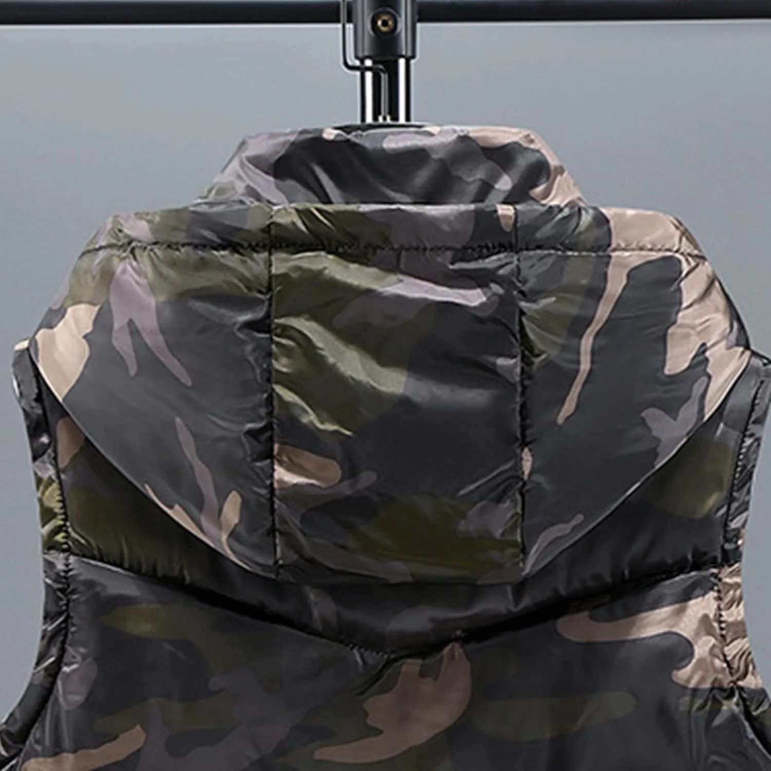 JEsilunmaMY Men's Sleeveless Camo Puffer Vest with Hood Fashion Sleeveless Sports Vest Jacket Casual Cotton Padded Vest Coats