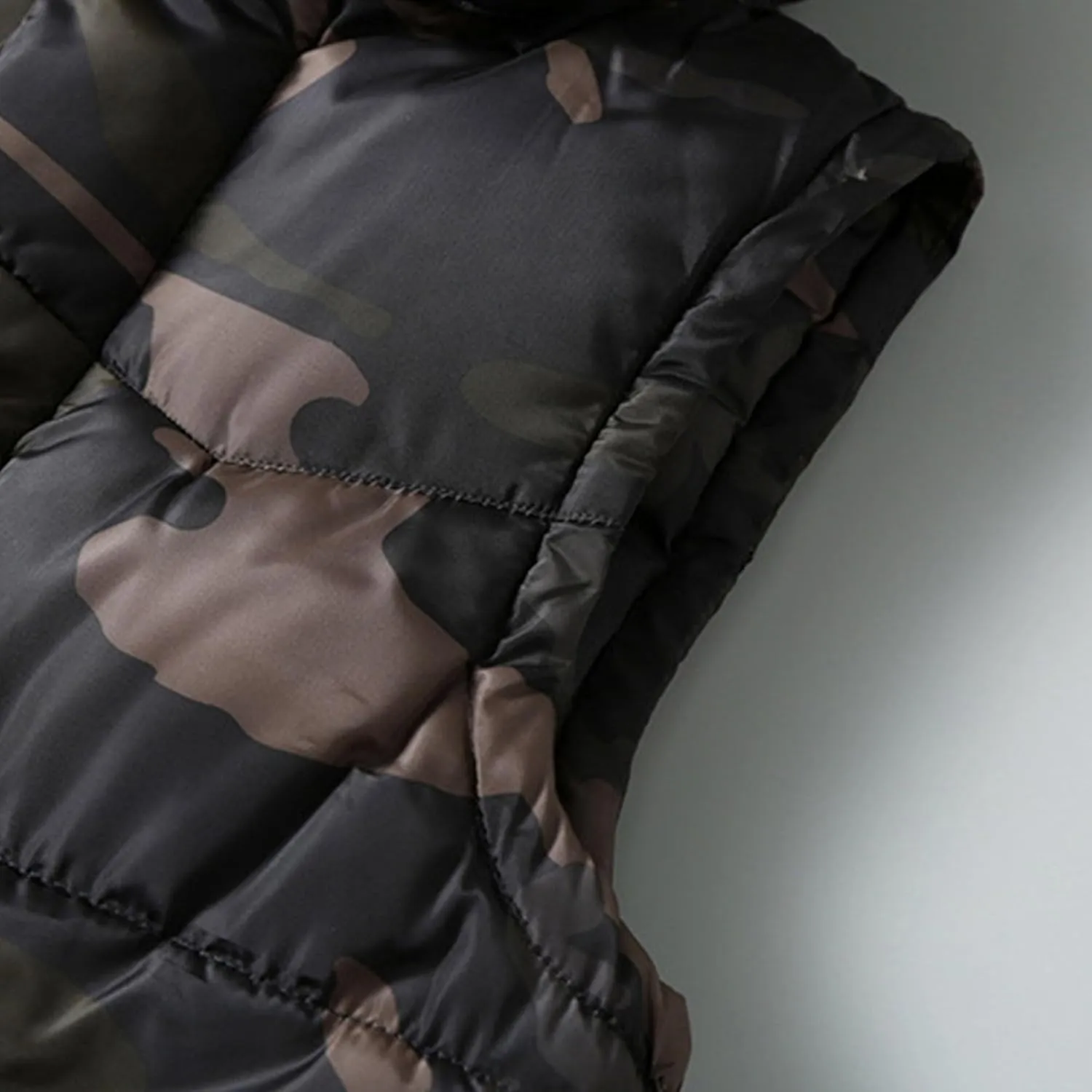 JEsilunmaMY Men's Sleeveless Camo Puffer Vest with Hood Fashion Sleeveless Sports Vest Jacket Casual Cotton Padded Vest Coats
