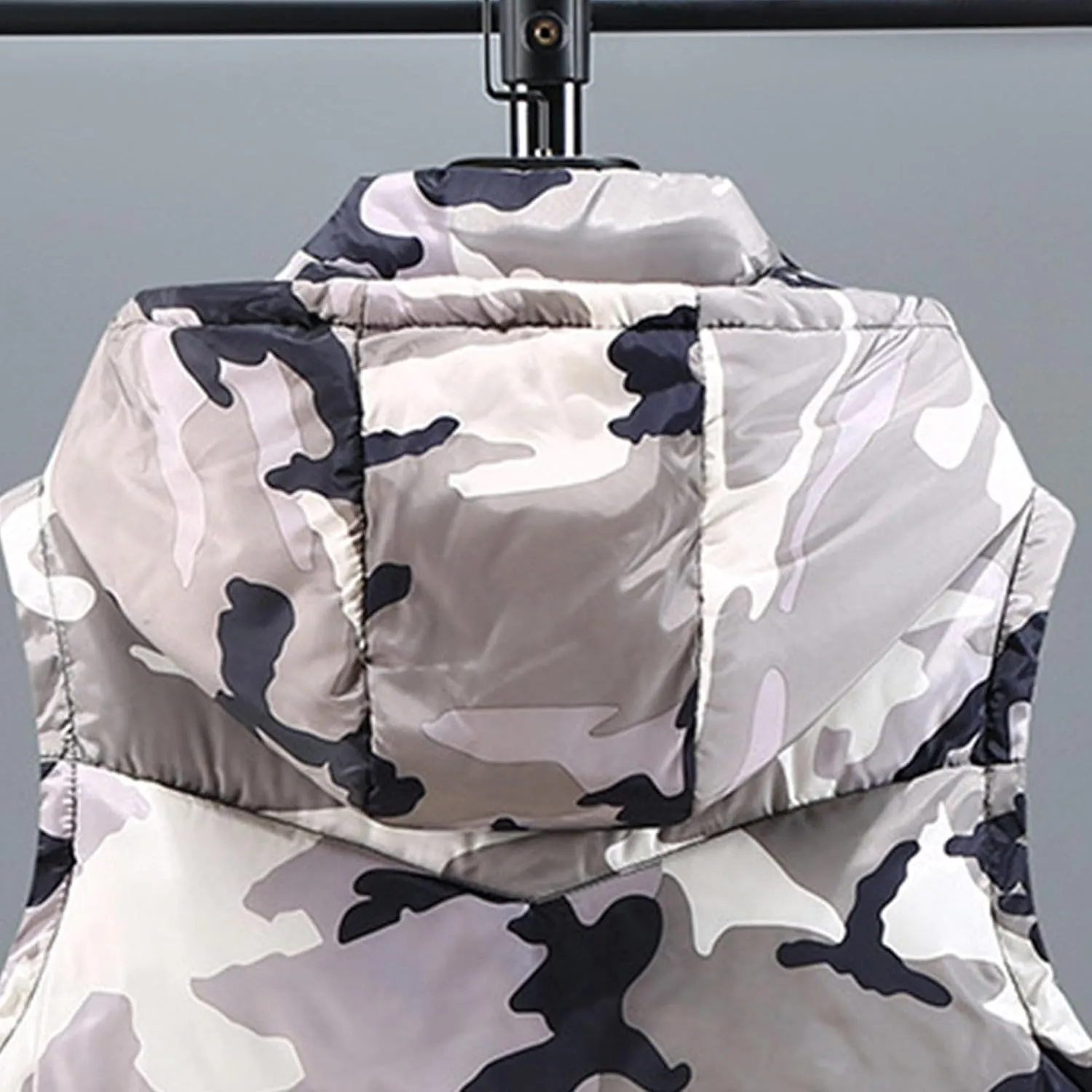 JEsilunmaMY Men's Sleeveless Camo Puffer Vest with Hood Fashion Sleeveless Sports Vest Jacket Casual Cotton Padded Vest Coats